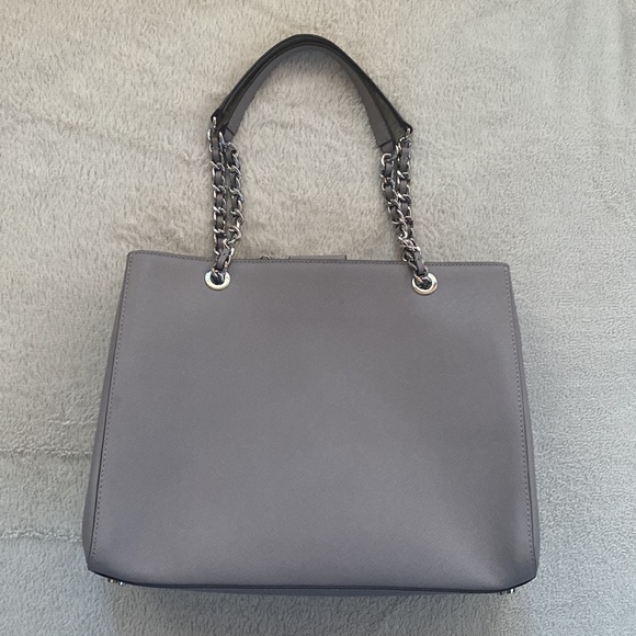 Michael Kors - Light Gray Shoulder Bag - Picture 2 of 11
